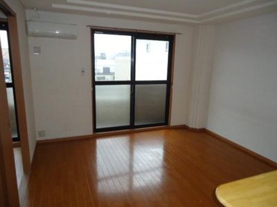 【居間・リビング】 | ロイヤルヒルズ青山 | リビング