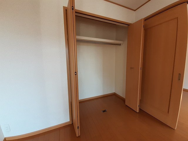 フィールドパレスＶの収納