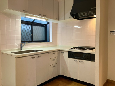 【キッチン】 | 並木戸建 | キッチンでお料理をお楽しみください