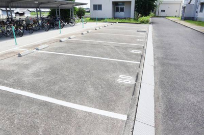 【駐車場】 | ビレッジハウス大野原2号棟
