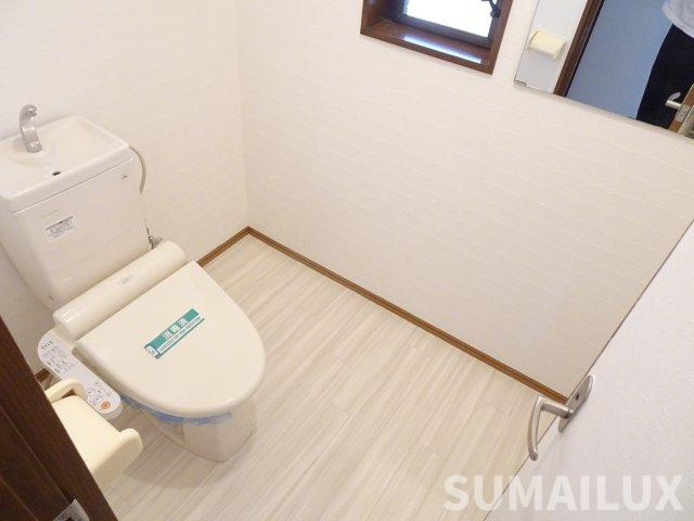 熊本市東区桜木５丁目の一戸建てのトイレ