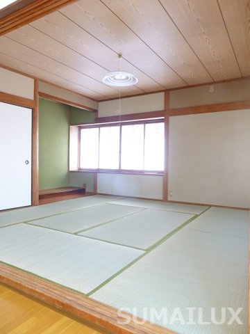 熊本市東区桜木５丁目の一戸建ての和室