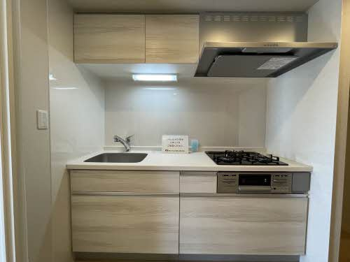 アプリーレ京町のキッチン|写真は反転タイプのお部屋です。