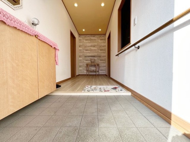 【玄関】 | ＪＲ横浜線「八王子みなみ野」中古戸建