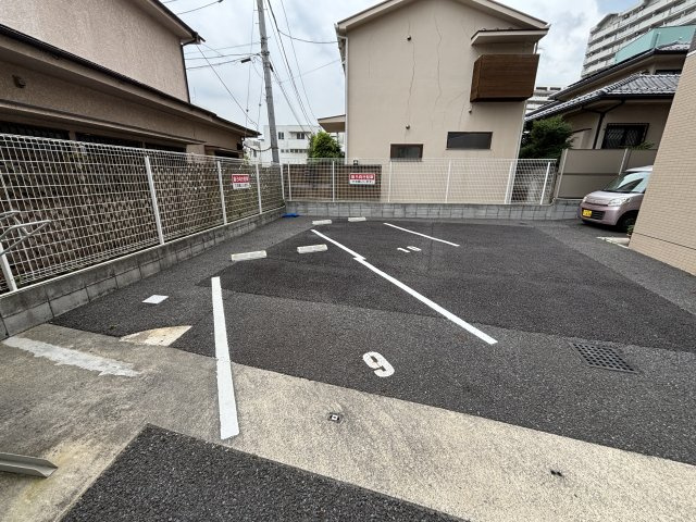 コンフォリア北小金の駐車場