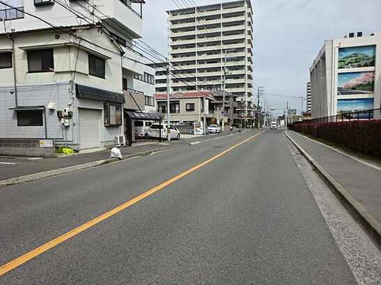 【前面道路含む現地写真】