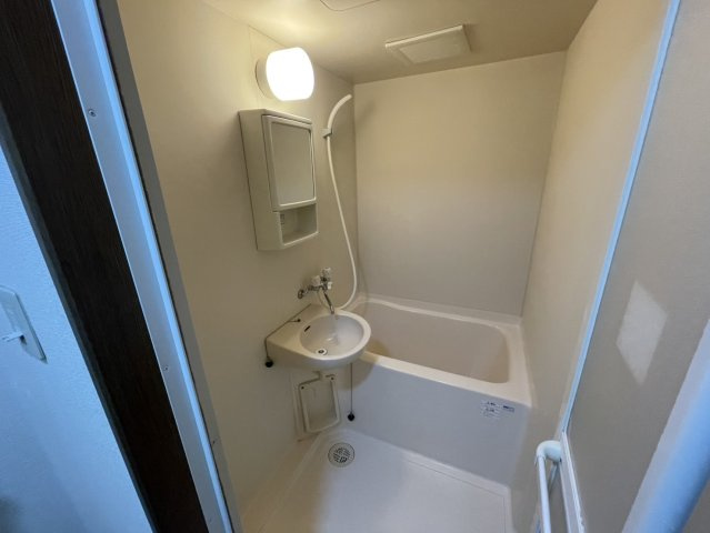 ミースモンペールの浴室