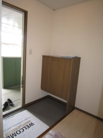 熊本市南区平成１丁目のアパートの玄関