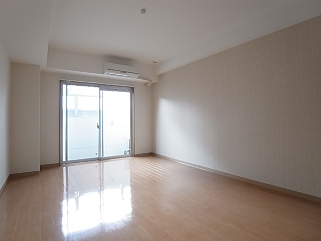 神戸市須磨区寺田町２丁目の賃貸マンションの居間・リビング|リビング室内