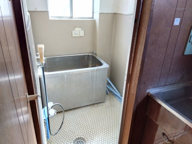 売土地　沼津市八幡町のその他|現在上物があります。現況でのお引渡しになります。室内の様子になります。