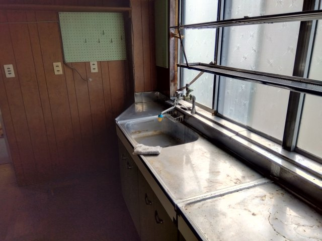 売土地　沼津市八幡町のその他|現在上物があります。現況でのお引渡しになります。室内の様子になります。