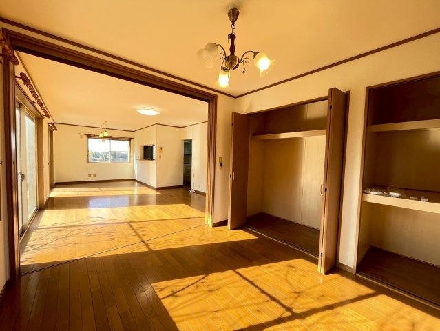 館山市神余　中古戸建の居間・リビング