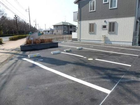グリーンハイツの駐車場