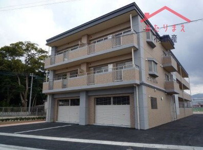 アンバーサルMの駐車場