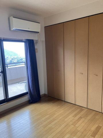 ６４９８０　ファミール長良ヶ丘の洋室