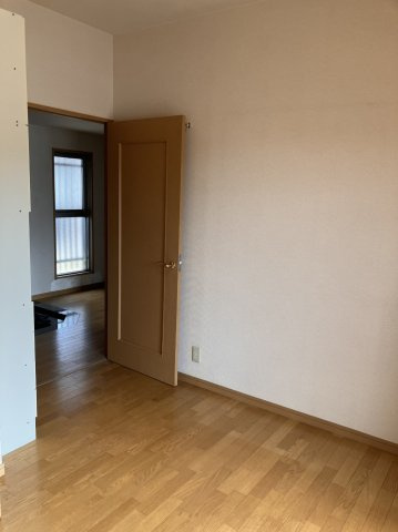 ６４９８０　ファミール長良ヶ丘の洋室