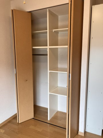 ６４９８０　ファミール長良ヶ丘の洋室