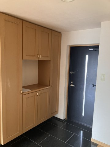 ６４９８０　ファミール長良ヶ丘の玄関