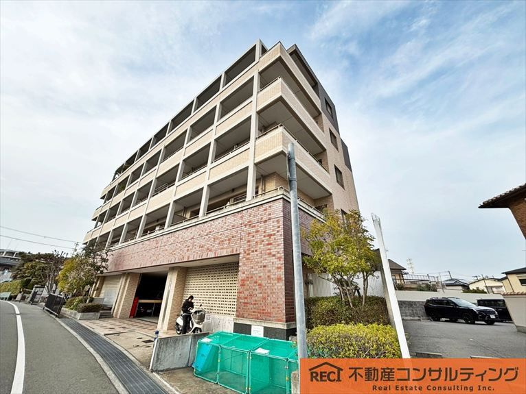 ロイヤル西宮中央公園の外観