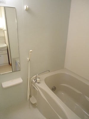 【浴室】 | ガーデンステレイタ | コンパクトで使いやすいお風呂です