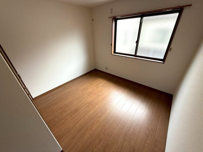 【洋室】 | Dual Court