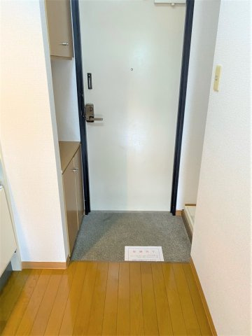 ルミエールSの玄関|イメージになります。