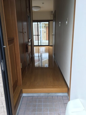 グレイス参番館の玄関