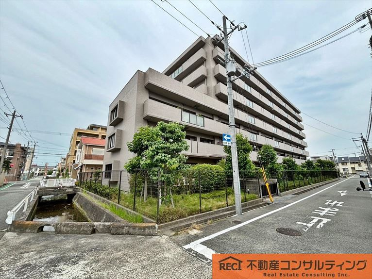 レックスラフィーナ西宮北口の外観