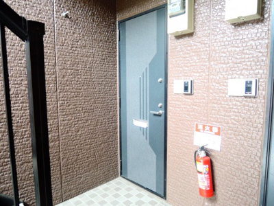 【玄関】 | ハイカムール　A棟