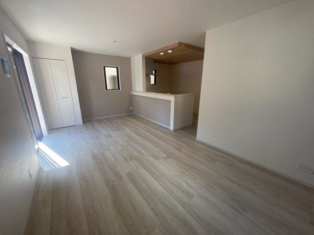 横浜市港南区上永谷4丁目 新築戸建て【仲介手数料無料】カースペース2台