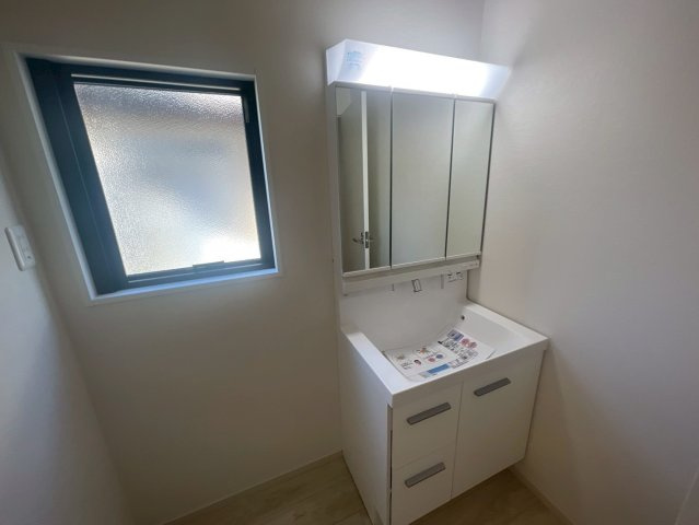 横浜市港南区上永谷4丁目 新築戸建て【仲介手数料無料】カースペース2台