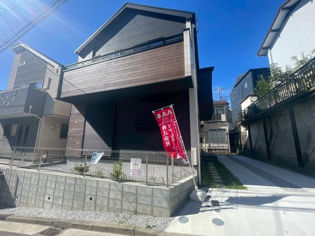 横浜市港南区上永谷4丁目 新築戸建て【仲介手数料無料】カースペース2台