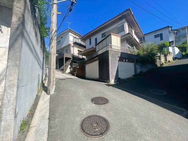 横浜市港南区上永谷4丁目 新築戸建て【仲介手数料無料】カースペース2台