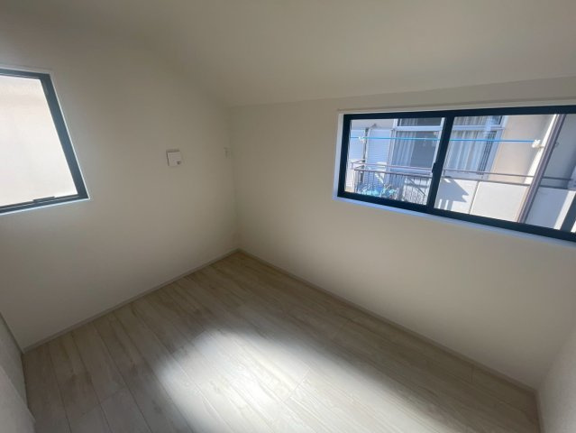 横浜市港南区上永谷4丁目 新築戸建て【仲介手数料無料】カースペース2台