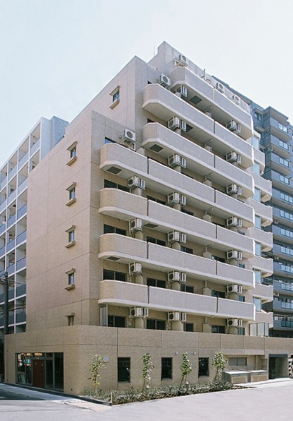 ミェーレ船橋の外観