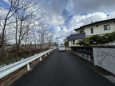 【前面道路含む現地写真】 | 萱野浦