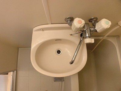 レオパレス南ひばりガ丘の洗面所|ゆったりとスペースのある洗面所
