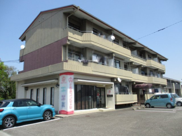 ラヴィエール笠松の外観