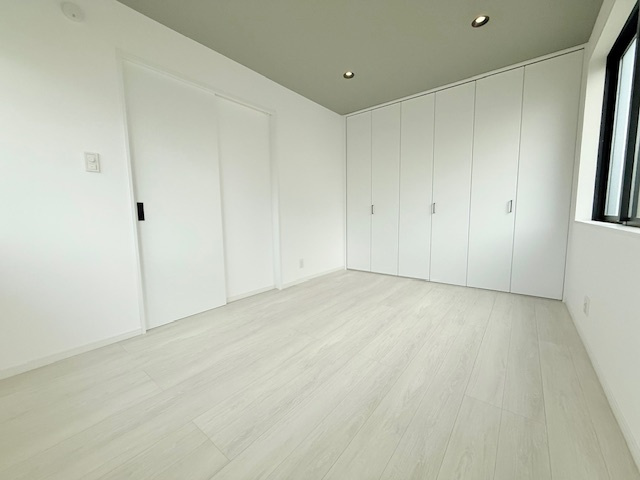 明石市港町新築戸建の洋室