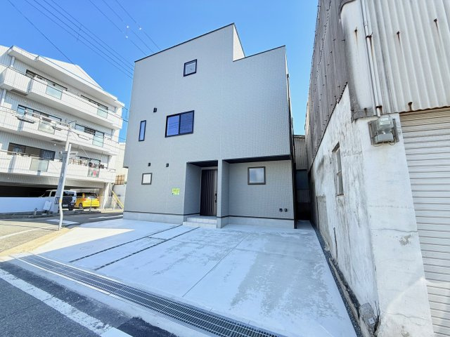 明石市港町新築戸建の外観