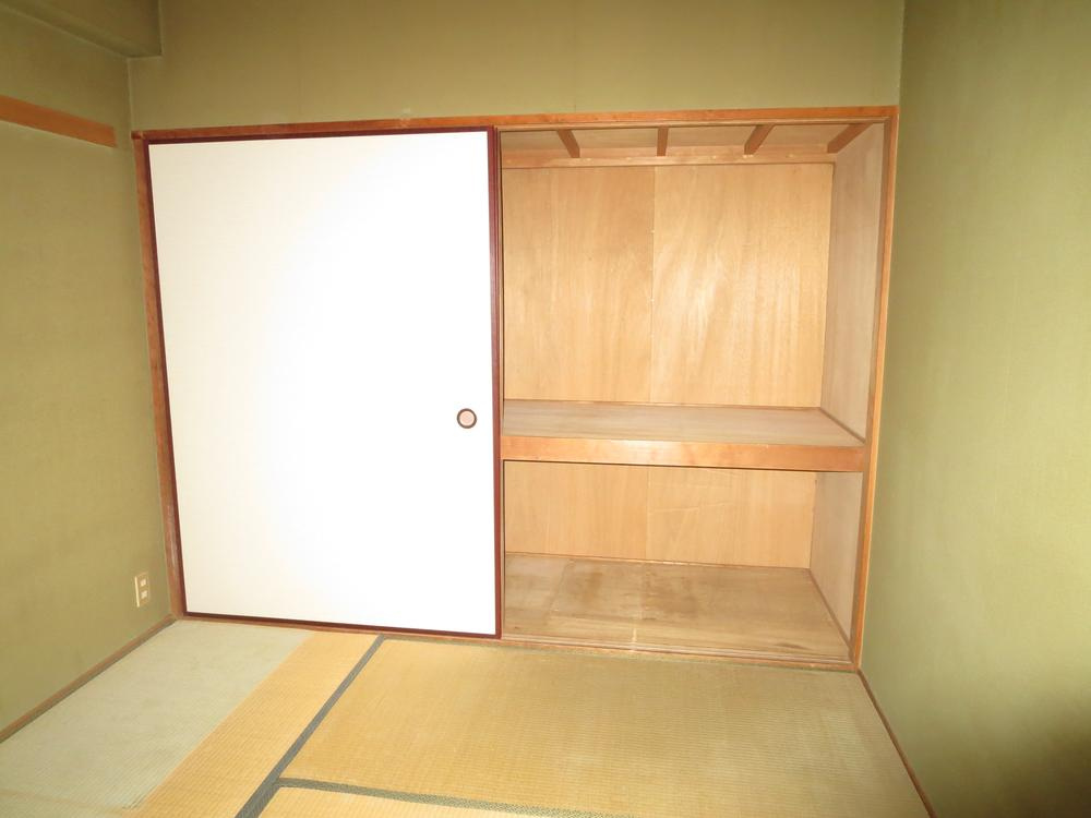 メロディーハイム守口の収納|和室の押入
■物件内覧・資金計画相談・住宅ローン相談、リフォーム相談、お問合せ受付中■
※当日・翌日のご内覧、ご相談はお電話でのお問合せがスムーズです！