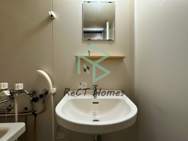 ブライス神子岡前の洗面所