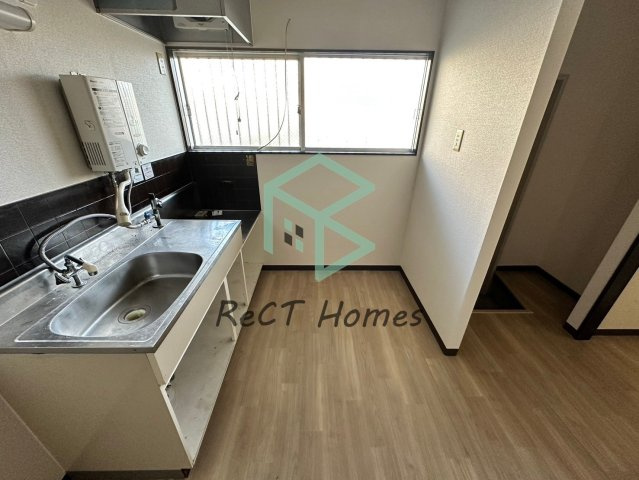 ブライス神子岡前のキッチン