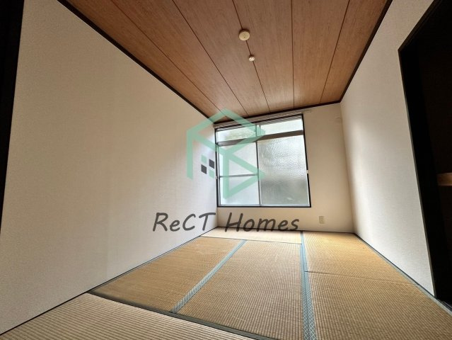 ブライス神子岡前の内装