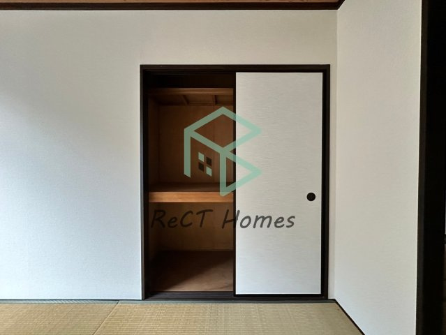 ブライス神子岡前の収納