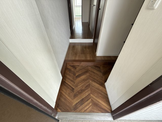 プラザ・Ｙの玄関