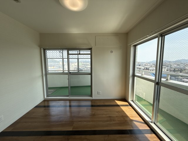 プラザ・Ｙの洋室