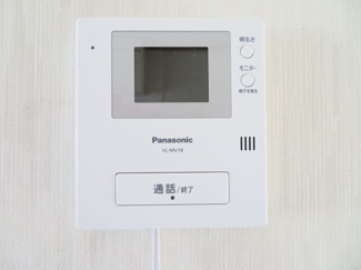 【設備】 | ベルシャイン柏原 | モニター付きインターホン