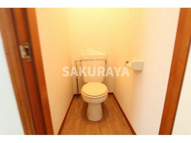 永倉コーポ2号棟のトイレ|現況と異なる場合がございます。