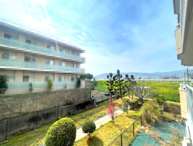 【成約済】シャルマンコーポ神足の展望|バルコニーからの眺望です。
緑が広がる綺麗な景色が広がっております。